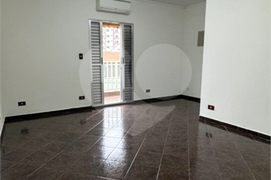 Sobrado à venda com 2 quartos, sendo 1 suíte, em Vila Prudente, São Paulo, SP