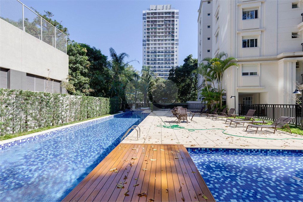 Apartamento para alugar com 3 quartos, sendo 1 suíte, em Alto da Boa Vista, São Paulo, SP