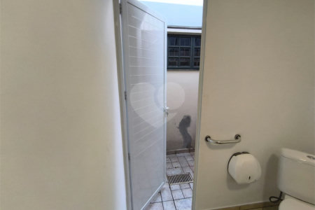 Casa à venda ou para alugar com 1 suíte, no Centro, Itapetininga, SP