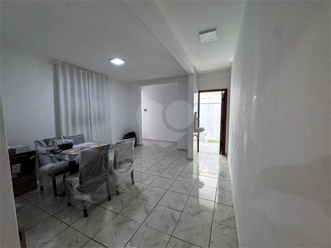 Apartamento à venda com 2 quartos, sendo 1 suíte, no Centro, Sorocaba, SP