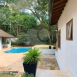 Casa à venda com 5 quartos, sendo 4 suítes, em Transurb, Itapevi, SP