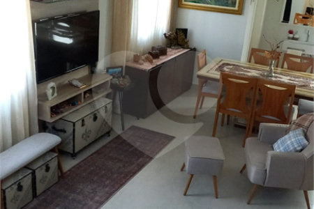 Casa à venda com 3 suítes no condomínio Residencial Marchant Buarque, Atibaia - SP