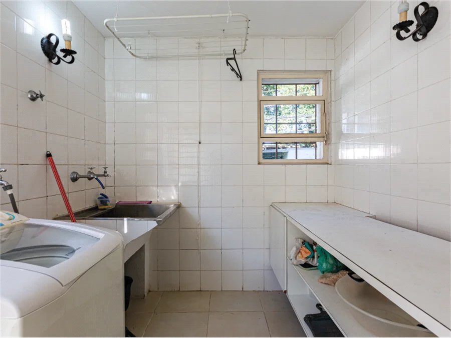 Casa à venda com 3 suítes em Alto de Pinheiros, São Paulo, SP