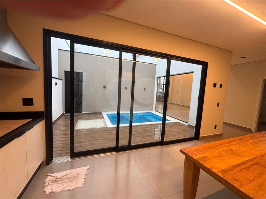 Casa à venda com 3 suítes no condomínio Residencial Chácara Ondina, Sorocaba - SP