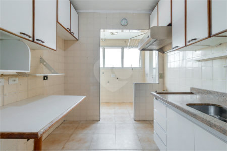Apartamento à venda com 3 quartos, sendo 1 suíte,  em Cidade Monções, São Paulo, SP