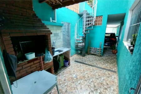 Sobrado à venda com 4 quartos, sendo 1 suíte, em Vila Prel, São Paulo, SP