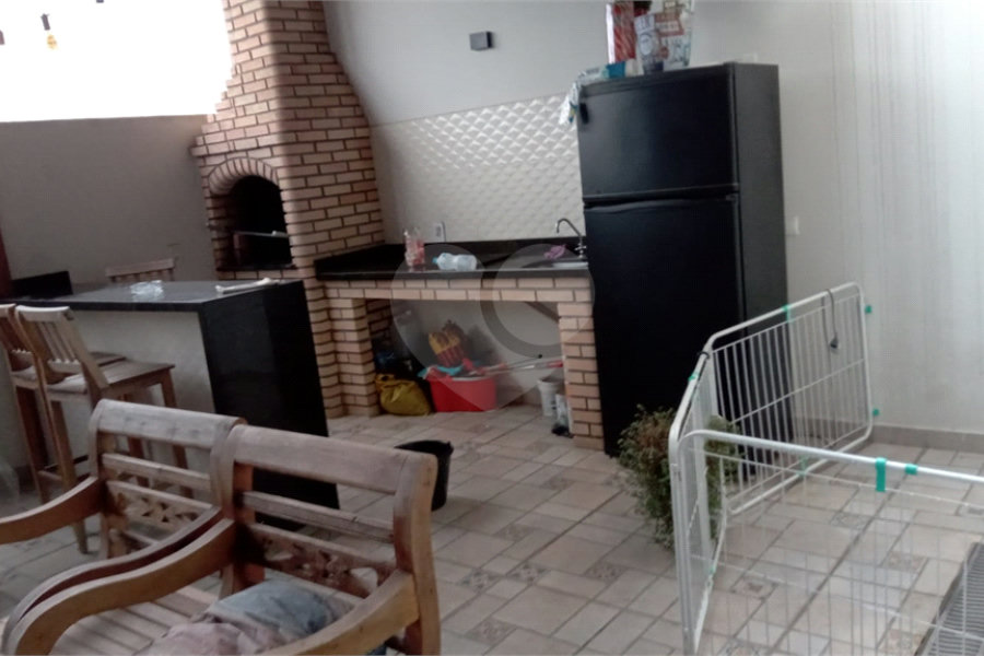 Casa à venda com 3 quartos, sendo 1 suíte,  no condomínio Forest Hills, Guarulhos - SP