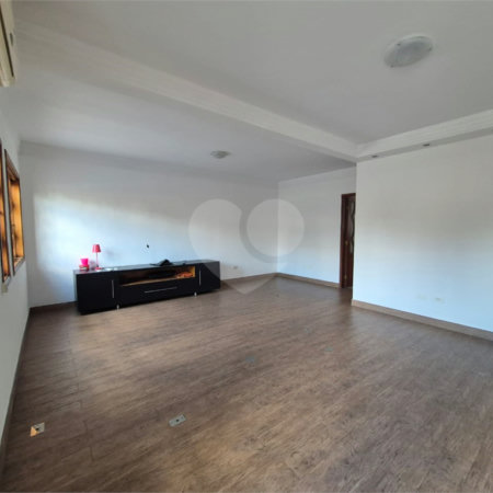 Sobrado à venda com 3 quartos, sendo 1 suíte,  em Vila Fiat Lux, São Paulo, SP