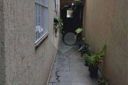 Casa à venda com 3 quartos, sendo 1 suíte, em Jardim Pinheiros, São Paulo, SP