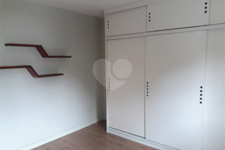 Casa à venda com 2 quartos em Vila Cordeiro, São Paulo, SP