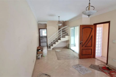 Casa à venda com 4 quartos, sendo 2 suítes, em Vila Nair, São Paulo, SP