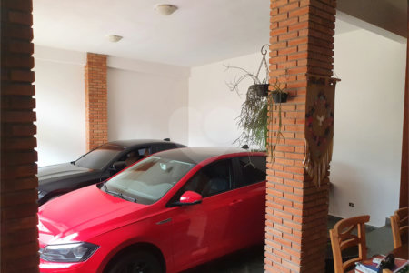 Casa à venda com 4 quartos, sendo 2 suítes,  em Mogi Moderno, Mogi das Cruzes, SP