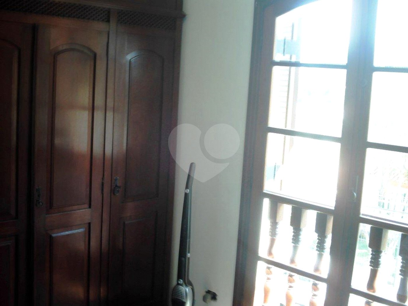 Casa à venda com 4 quartos, sendo 2 suítes, em Jardim Pinheiros, São Paulo, SP