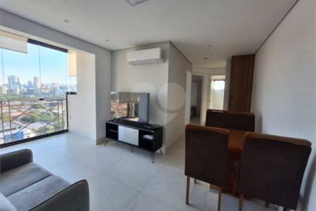 Apartamento para alugar com 2 quartos em Vila Olímpia, São Paulo, SP
