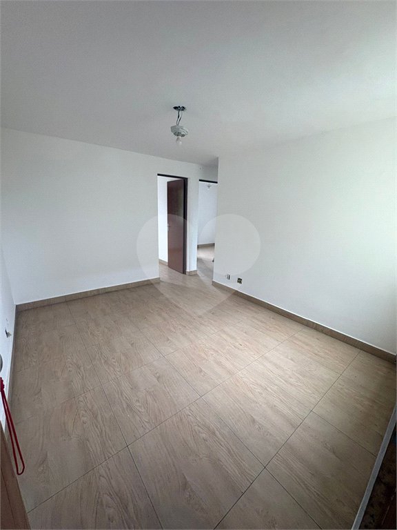 Casa para alugar com 2 quartos no condomínio Estrada do Preju, Itaquaquecetuba - SP