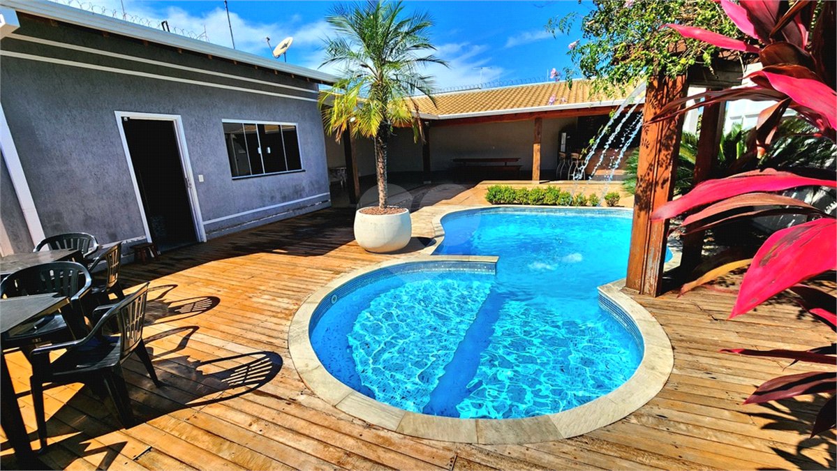 Casa à venda com 1 suíte em Jardim Pinheiros (vila Xavier), Araraquara, SP
