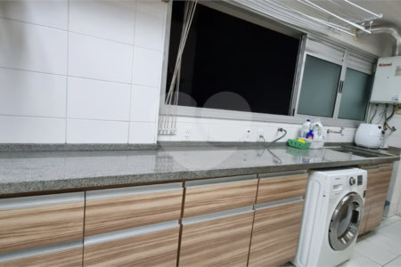 Apartamento à venda com 3 suítes em Jardim Londrina, São Paulo, SP