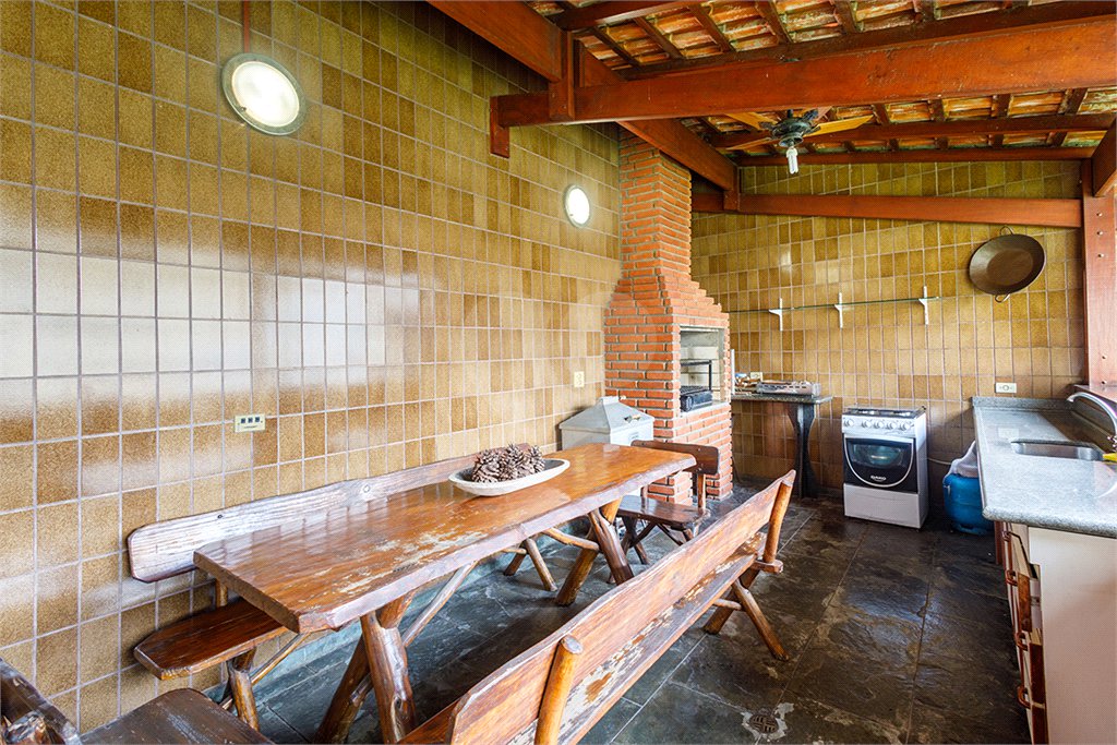 Casa à venda com 5 quartos, sendo 3 suítes, em Lapa, São Paulo, SP