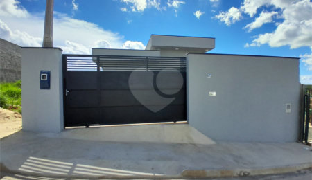 Casa à venda com 3 quartos, sendo 1 suíte,  em Residencial Arcoville, São Carlos, SP