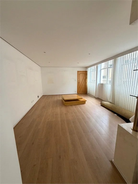 Triplex à venda ou para alugar com 3 suítes em Vila Suzana, São Paulo, SP