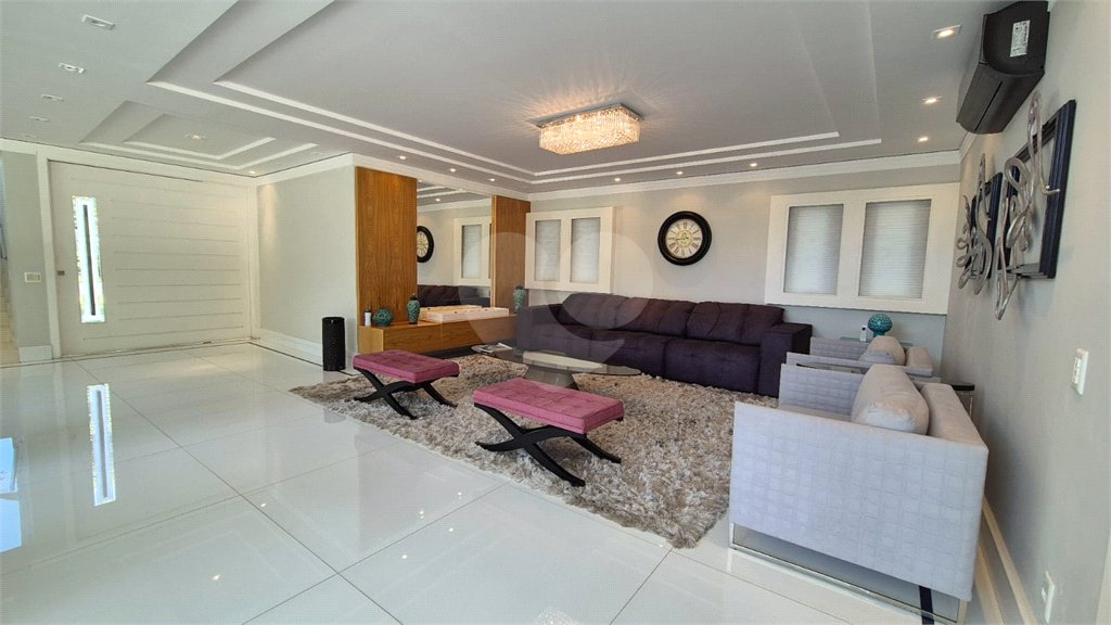 Casa à venda com 5 suítes no condomínio Lago Azul 1, Araçoiaba da Serra - SP