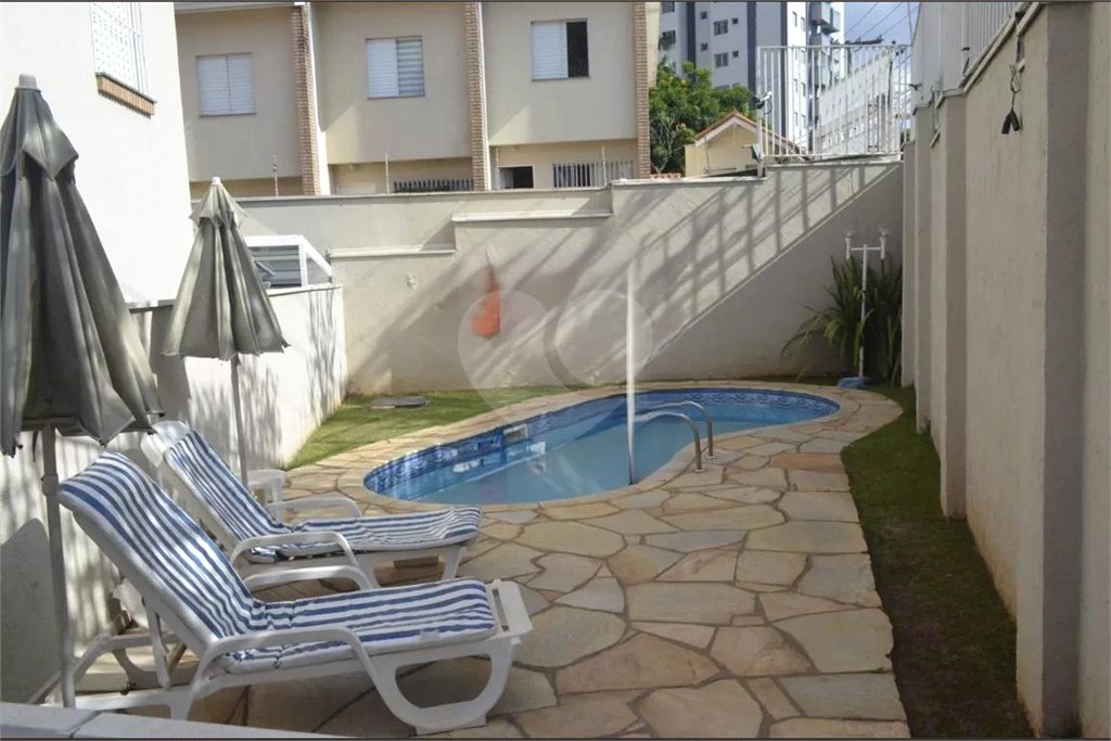 Casa à venda com 3 quartos, sendo 1 suíte, no condomínio Villa Sorrentina, São Paulo - SP