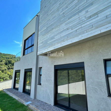 Casa à venda com 3 suítes no condomínio Quintas da Boa Vista, Atibaia - SP