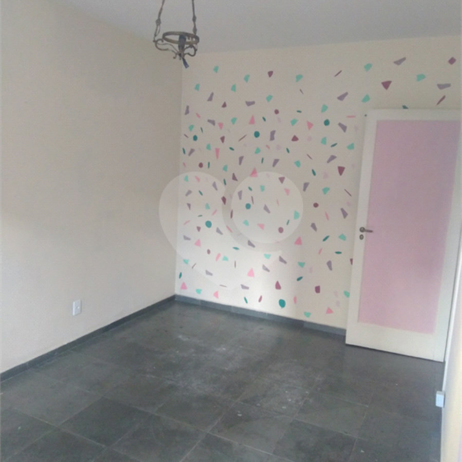 Apartamento à venda com 2 quartos em Vila Romana, São Paulo, SP