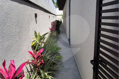 Terreno à venda com 3 suítes no condomínio Residencial Granja Anita, Mogi das Cruzes - SP