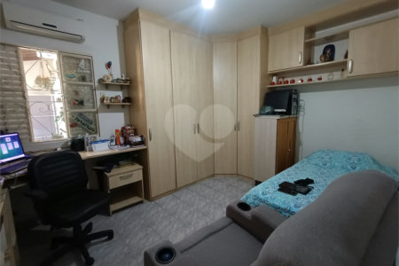 Casa à venda com 4 quartos, sendo 1 suíte,  em Jardim Armênia, Mogi das Cruzes, SP