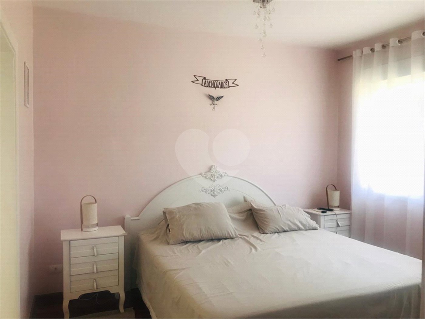 Casa à venda com 3 quartos, sendo 1 suíte, no condomínio Residencial Patrimônio do Carmo, São Roque - SP