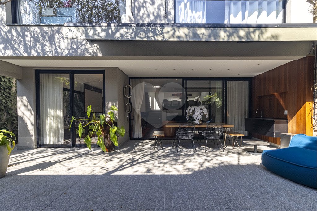 Casa à venda com 3 suítes em Jardim Luzitânia, São Paulo, SP
