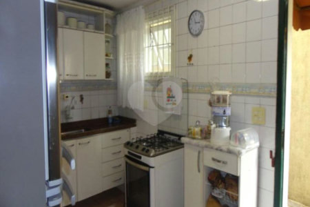 Casa à venda com 3 quartos, sendo 1 suíte, em Jardim Esmeralda, São Paulo, SP