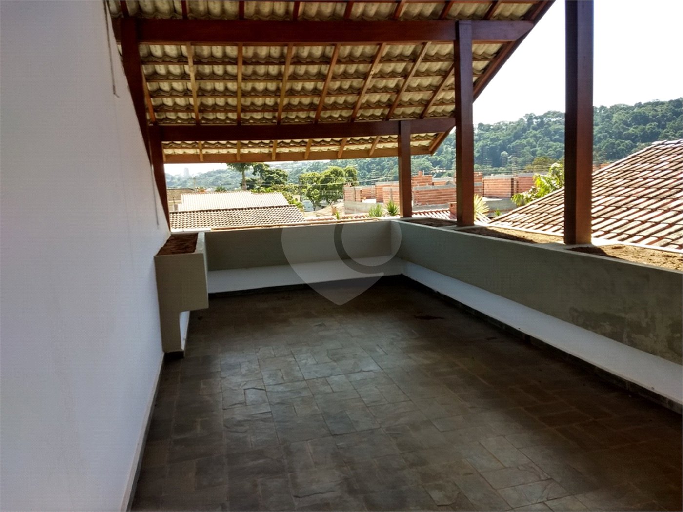 Sobrado à venda com 5 quartos, sendo 1 suíte, em Vila Esperia Ou Giglio, Atibaia, SP