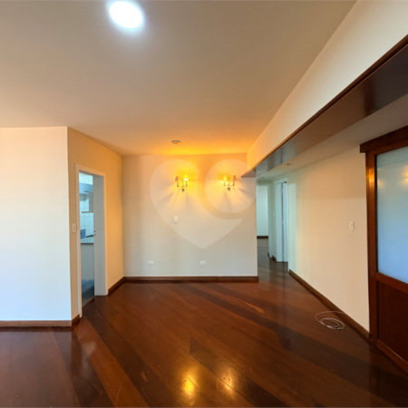 Apartamento à venda com 3 quartos, sendo 1 suíte, em Alto da Boa Vista, São Paulo, SP