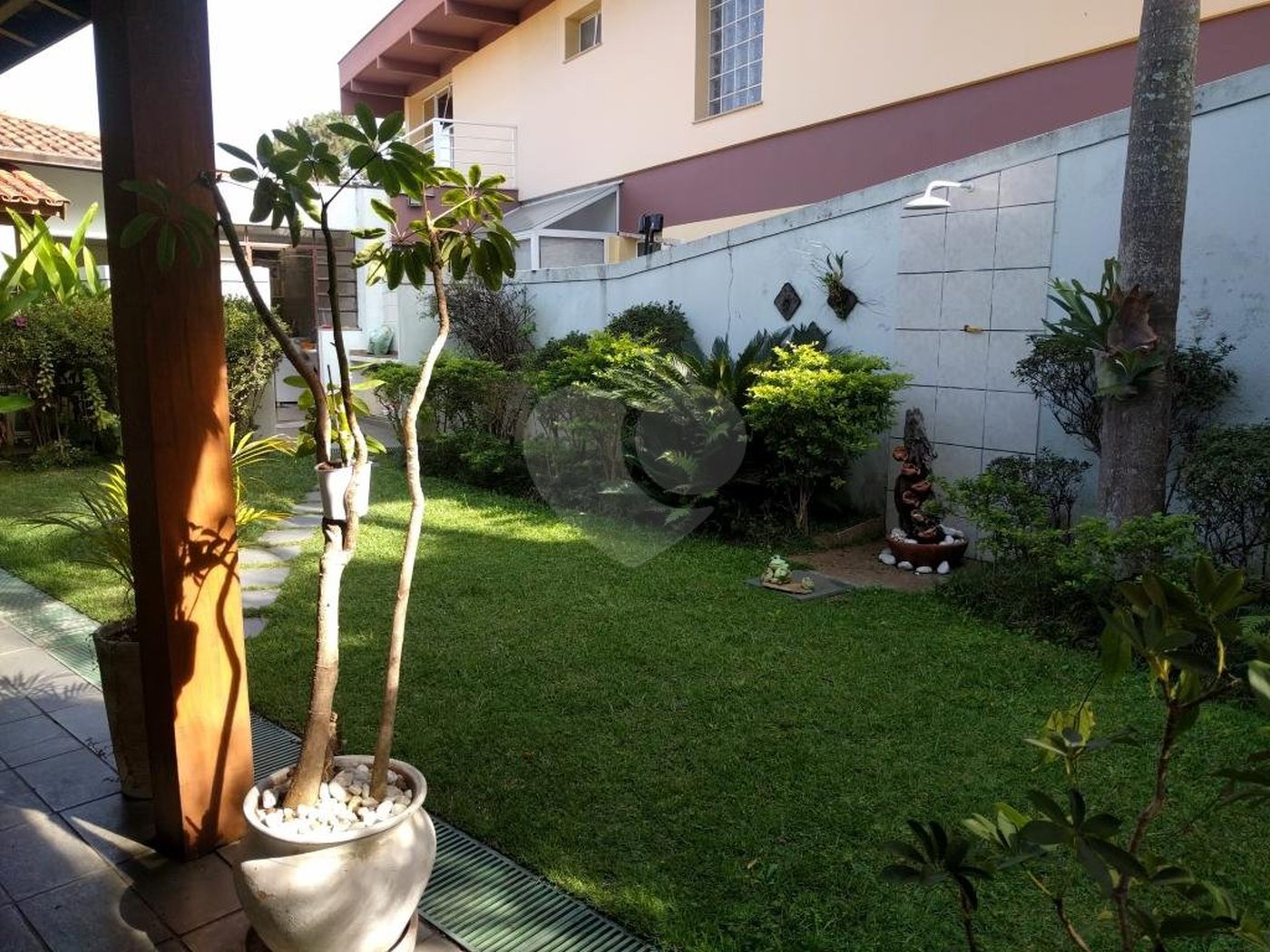 Sobrado à venda ou para alugar com 5 quartos, sendo 3 suítes, em Jardim Marajoara, São Paulo, SP