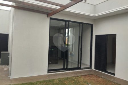 Casa para alugar com 3 quartos, sendo 1 suíte, no condomínio Residencial Reserva do Campo, Araraquara - SP