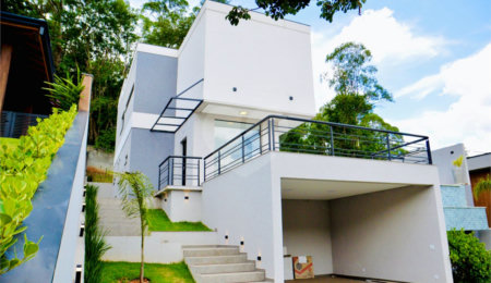 Casa à venda com 3 suítes no condomínio Quintas da Boa Vista, Atibaia - SP