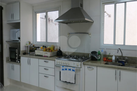 Casa à venda com 3 suítes em Vila Inah, São Paulo, SP