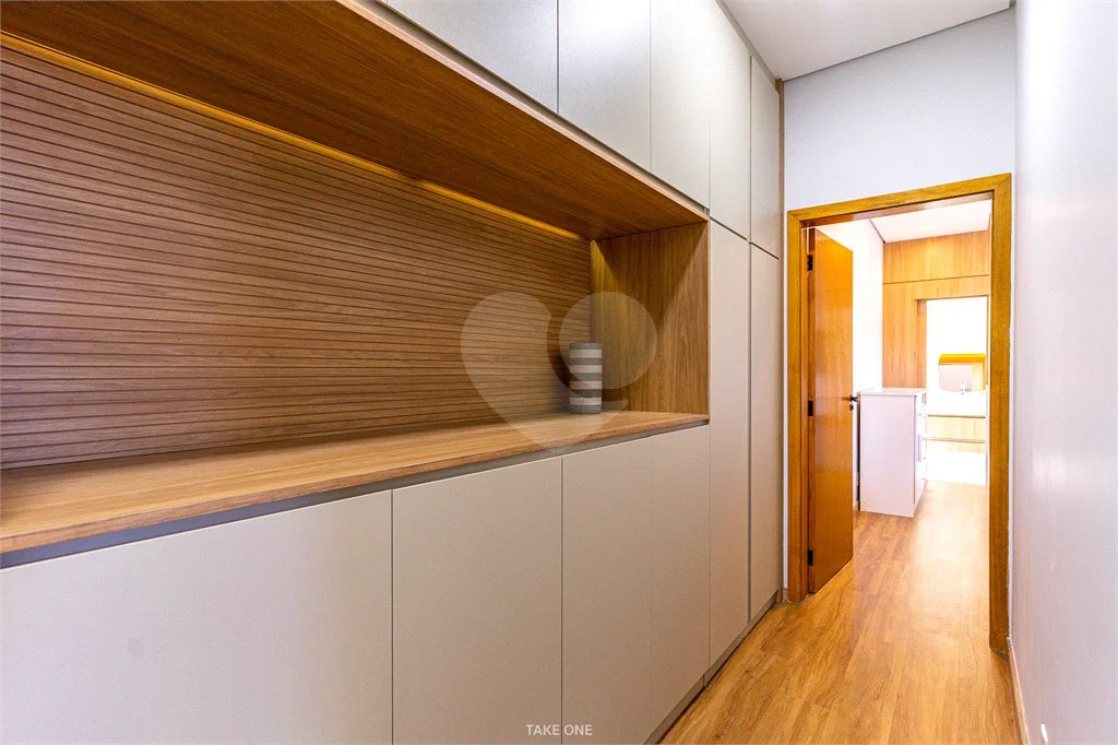 Casa à venda com 4 suítes no condomínio Residencial dos Lagos, Itupeva - SP
