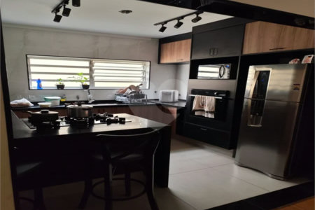 Sobrado à venda com 3 quartos, sendo 1 suíte, em Água Fria, São Paulo, SP
