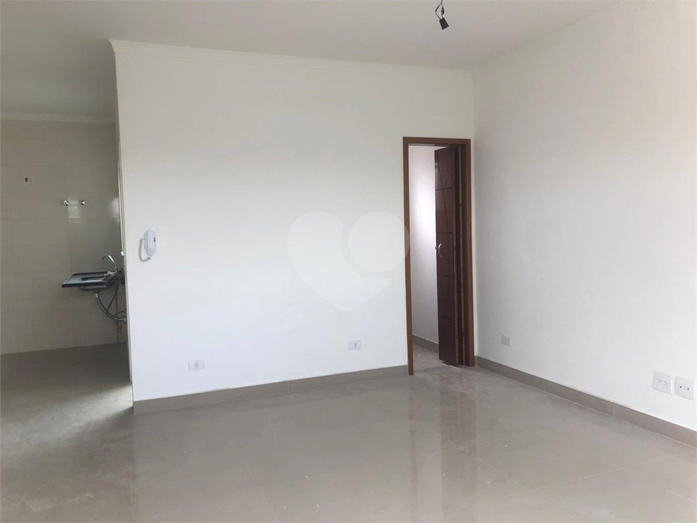 Casa à venda com 3 quartos, sendo 1 suíte, no condomínio Cond Batinga, São Paulo - SP