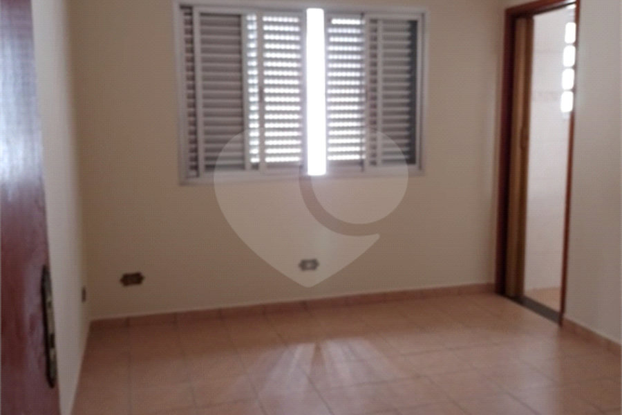 Sobrado à venda com 2 quartos, sendo 1 suíte, em Vila Nova Cachoeirinha, São Paulo, SP