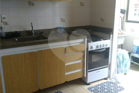 Apartamento à venda com 3 quartos, sendo 1 suíte, em Parque Enseada, Guarujá, SP