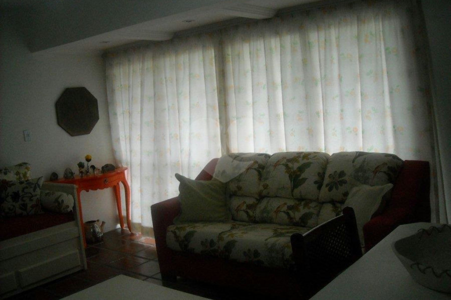 Apartamento à venda com 4 quartos, sendo 1 suíte, em Enseada, Guarujá, SP