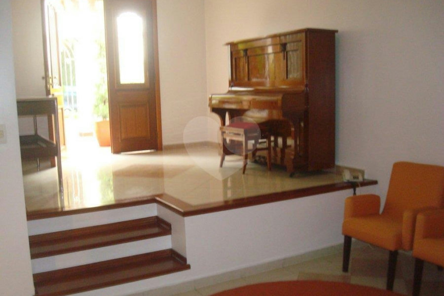 Casa à venda com 4 suítes em Jardim Franca, São Paulo, SP