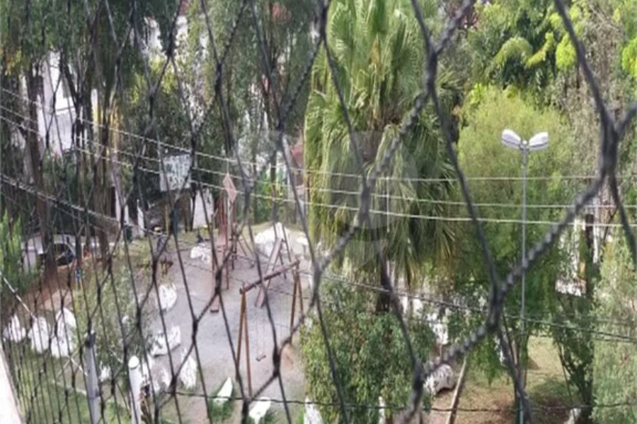 Sobrado à venda com 4 quartos, sendo 3 suítes, em Vila Irmãos Arnoni, São Paulo, SP