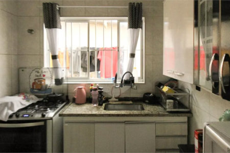 Sobrado à venda com 6 quartos, sendo 1 suíte, em Vila Olinda, São Paulo, SP
