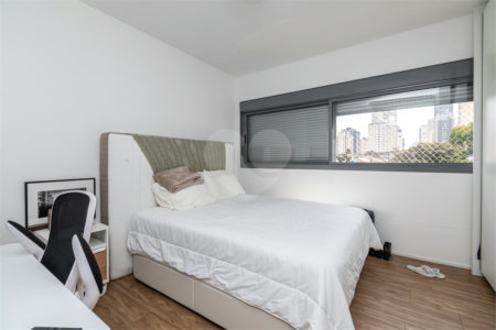 Apartamento à venda com 2 quartos, sendo 1 suíte,  em Pinheiros, São Paulo, SP