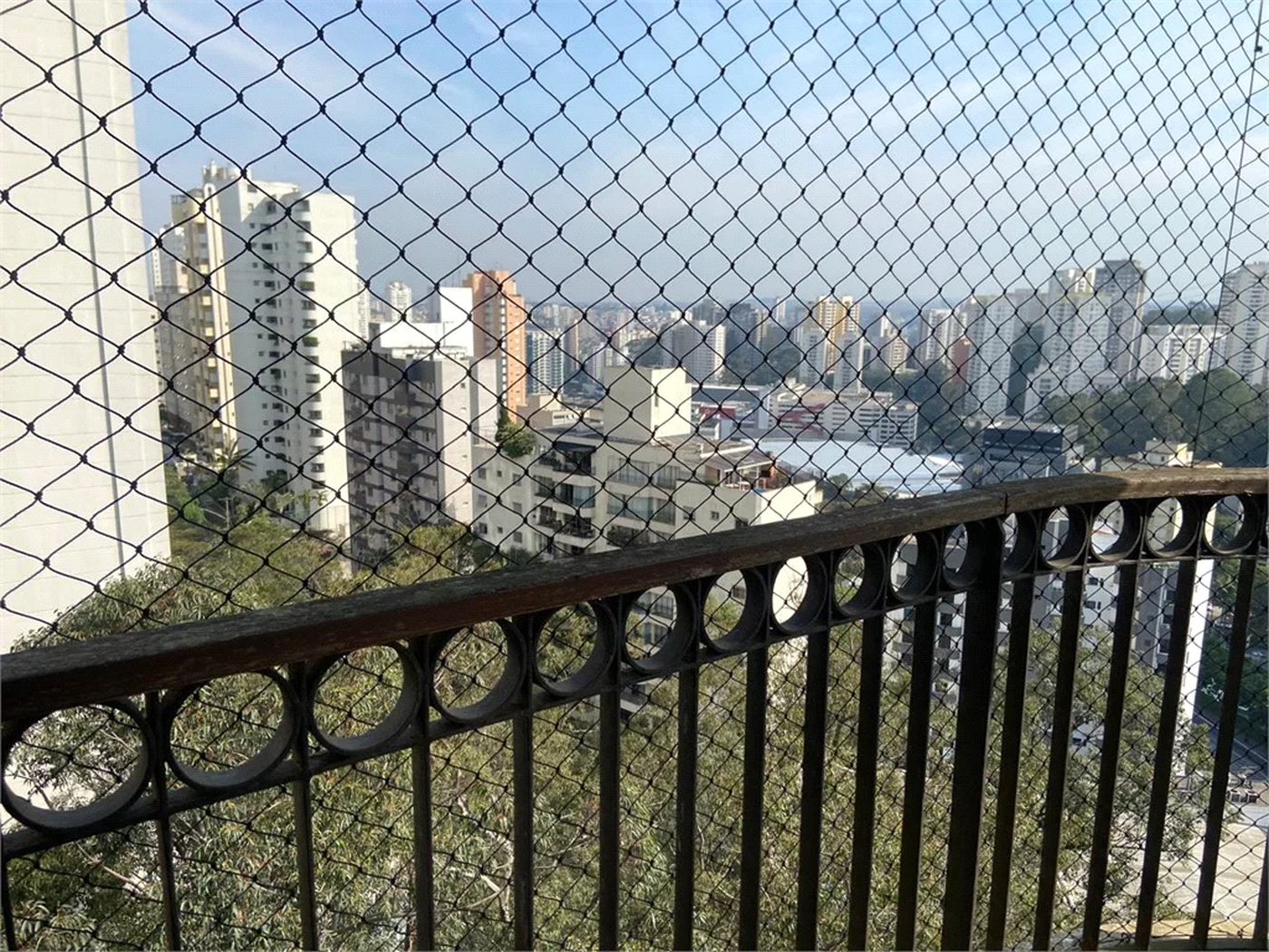 Apartamento à venda com 4 quartos, sendo 2 suítes,  em Vila Andrade, São Paulo, SP